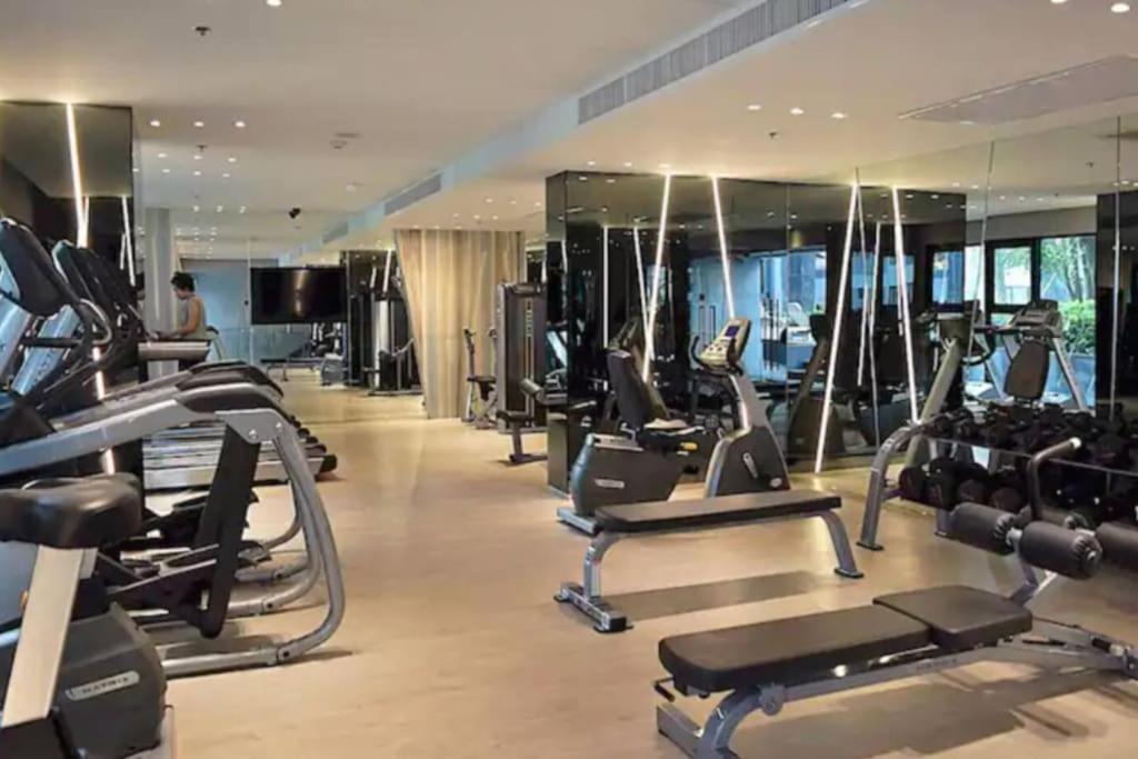 Base Huge 2bed King&queen With Infinity Pool & Free Netflix! * Pattaya
