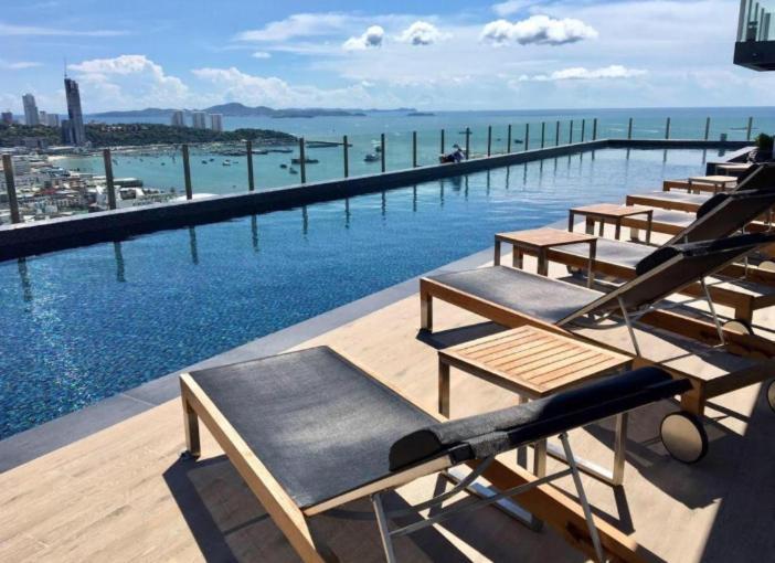 Apartment Base Huge 2bed King&queen With Infinity Pool & Free Netflix! Pattaya
