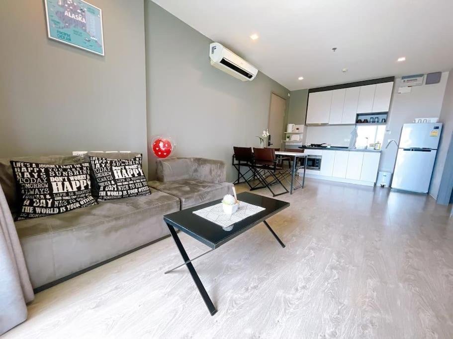 Base Huge 2bed King&queen With Infinity Pool & Free Netflix! *