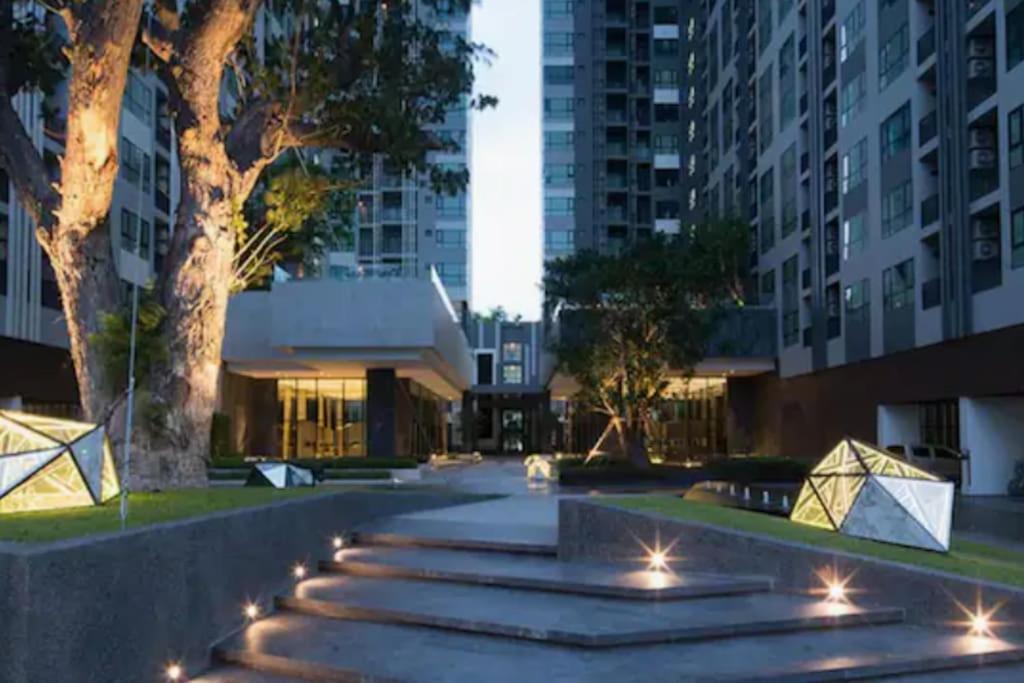 Base Huge 2bed King&queen With Infinity Pool & Free Netflix!